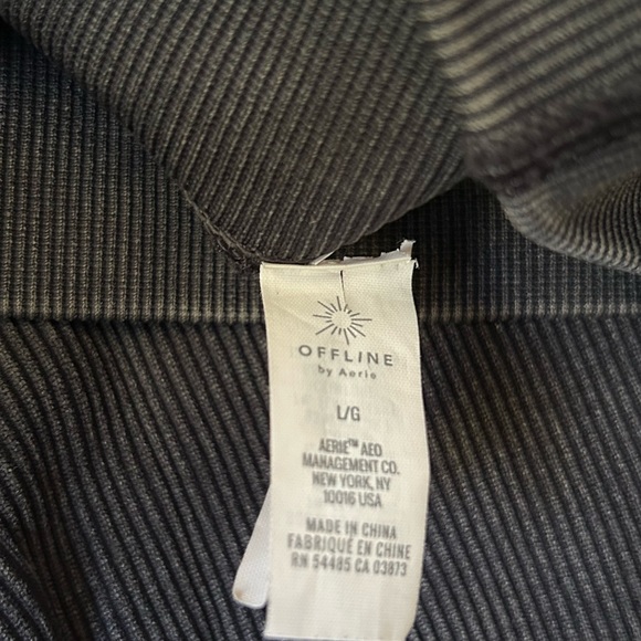 Three pairs of Aerie leggings size large - Picture 14 of 15